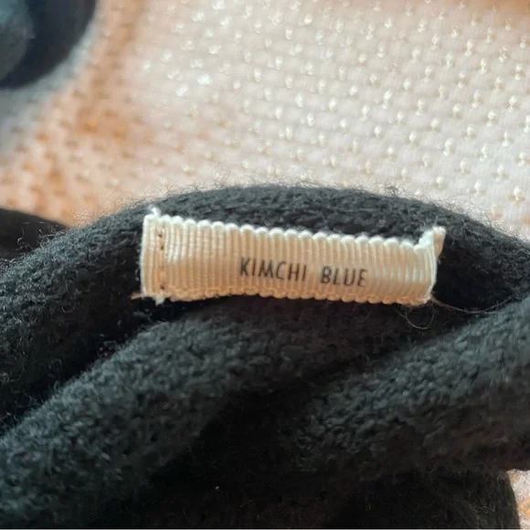 Kimchi blue infinity scarf black braided chunky knit urban outfitters - Picture 5 of 5